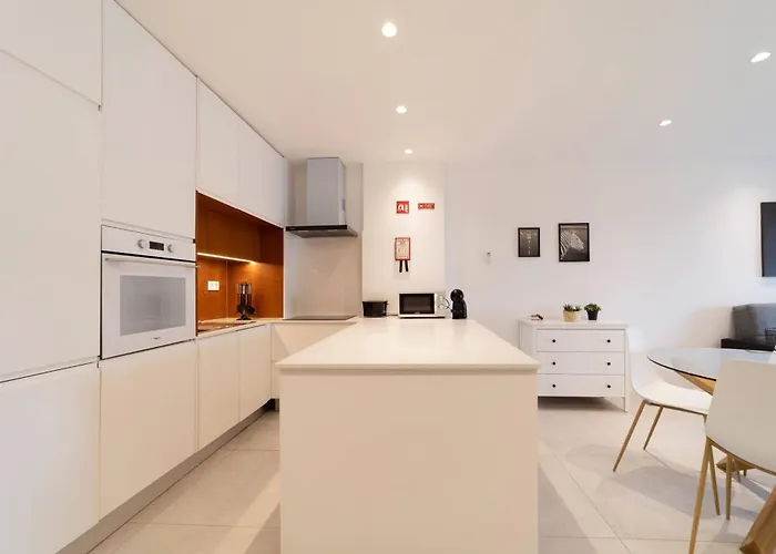 Saro By Hellovacations